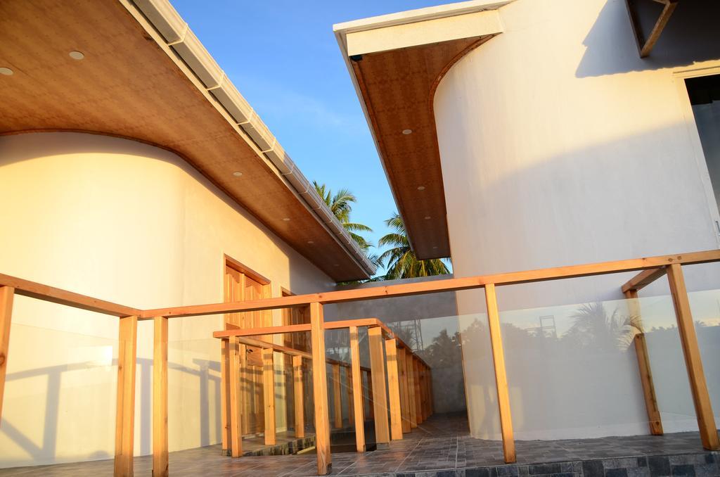 Water Breeze Hotel Maafushi Exterior photo